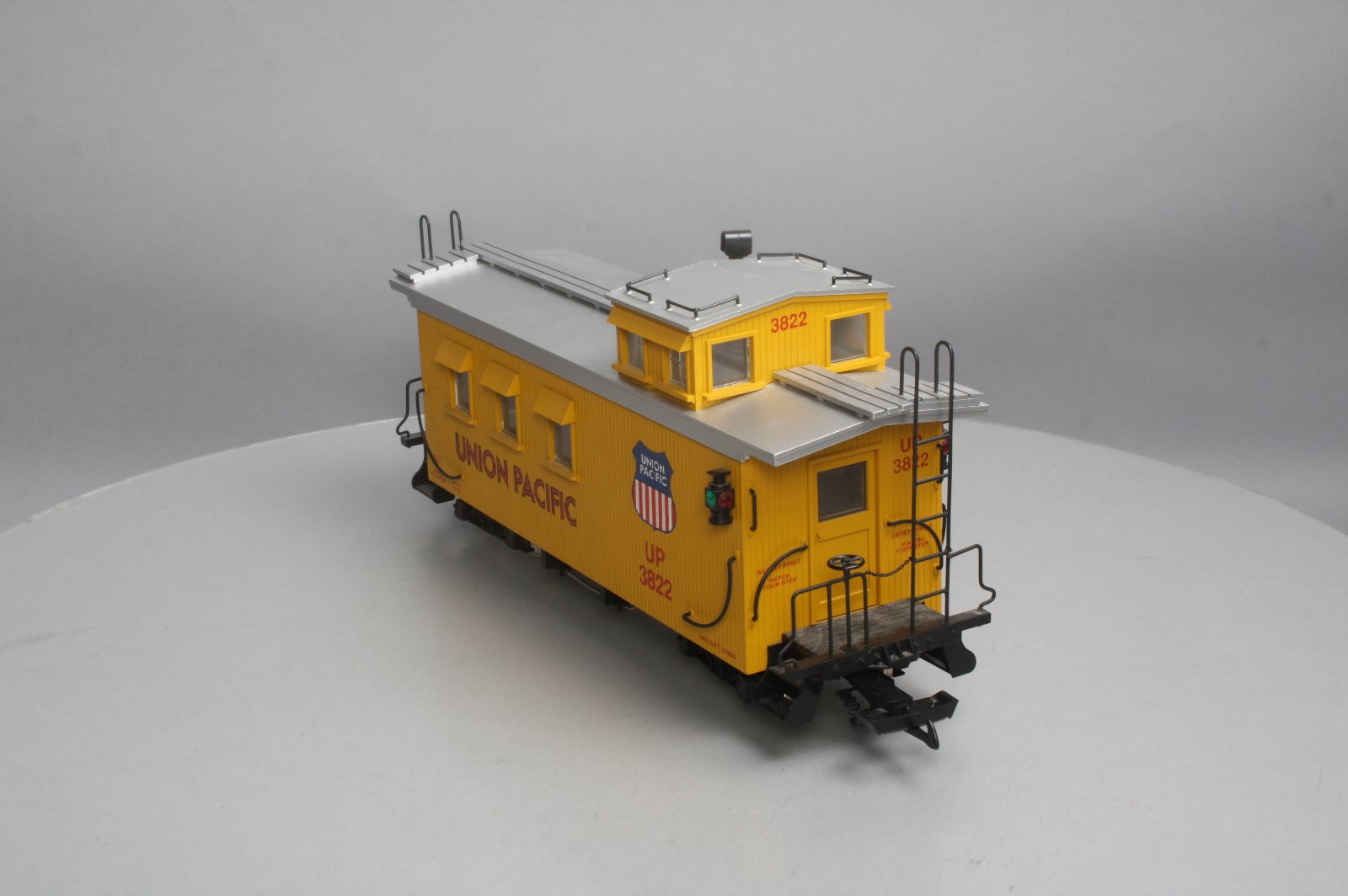 USA Trains R12005 Union Pacific Caboose #3822 - Metal Wheels