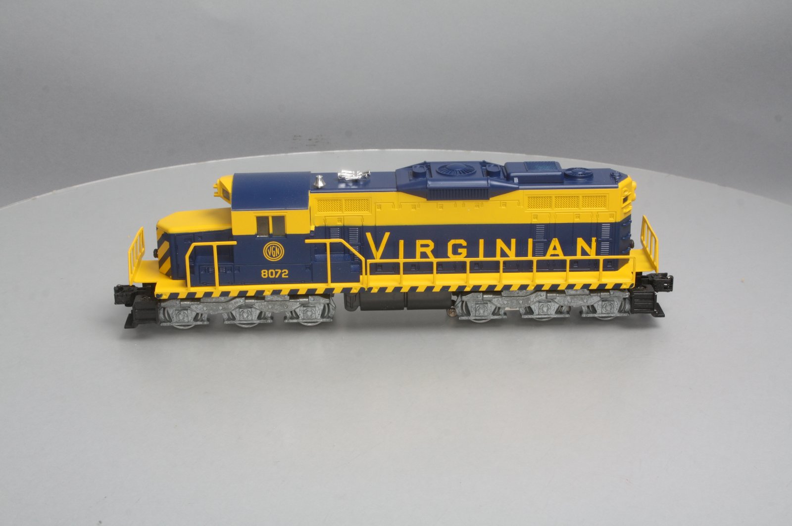 Lionel 6-8072 O Virginian SD18 Non-Powered Dummy Diesel Locomotive EX/Box