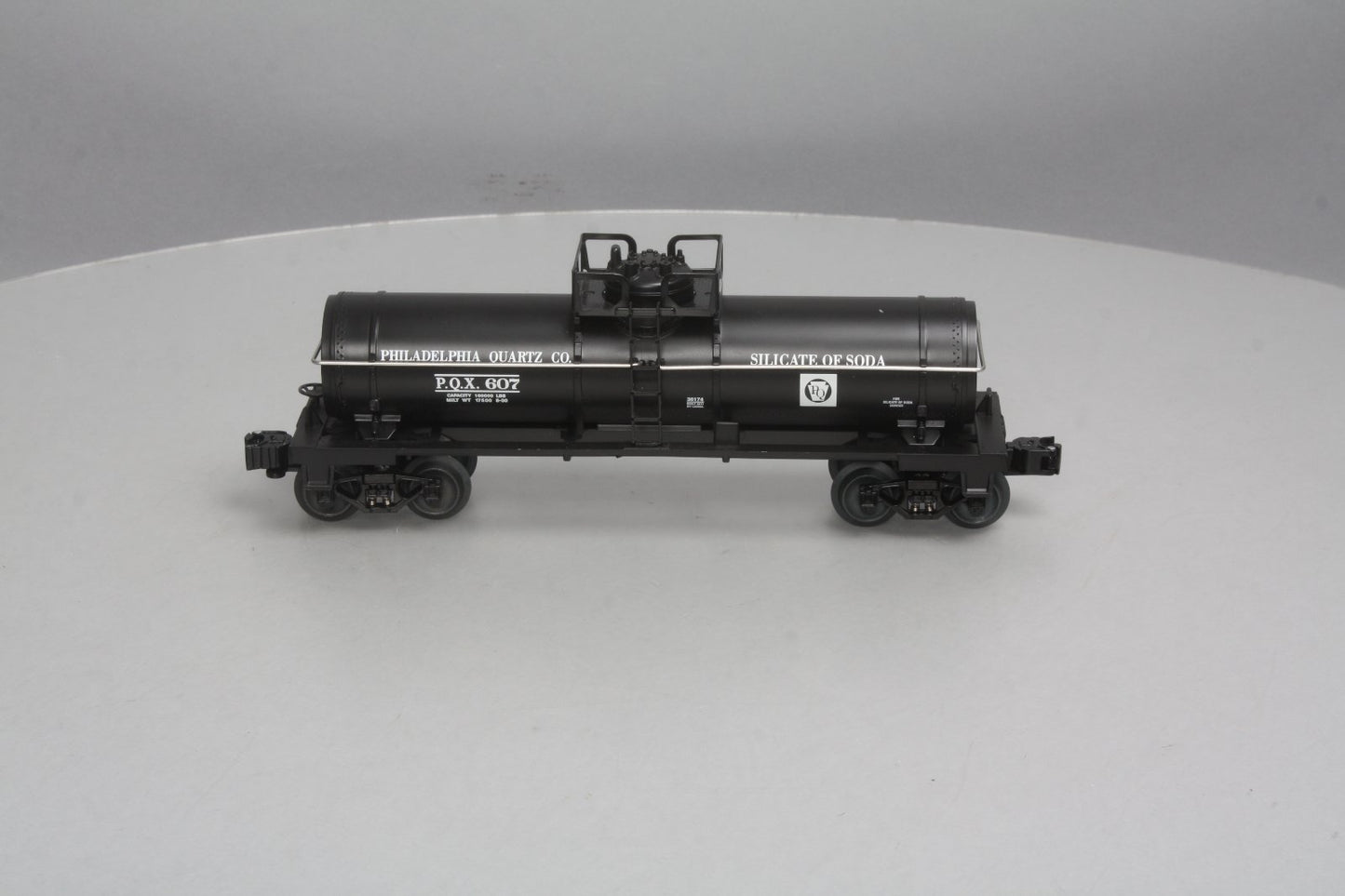 Lionel 6-36174 O Gauge Philadelphia Quartz Co. Tank Car #607 LN/Box