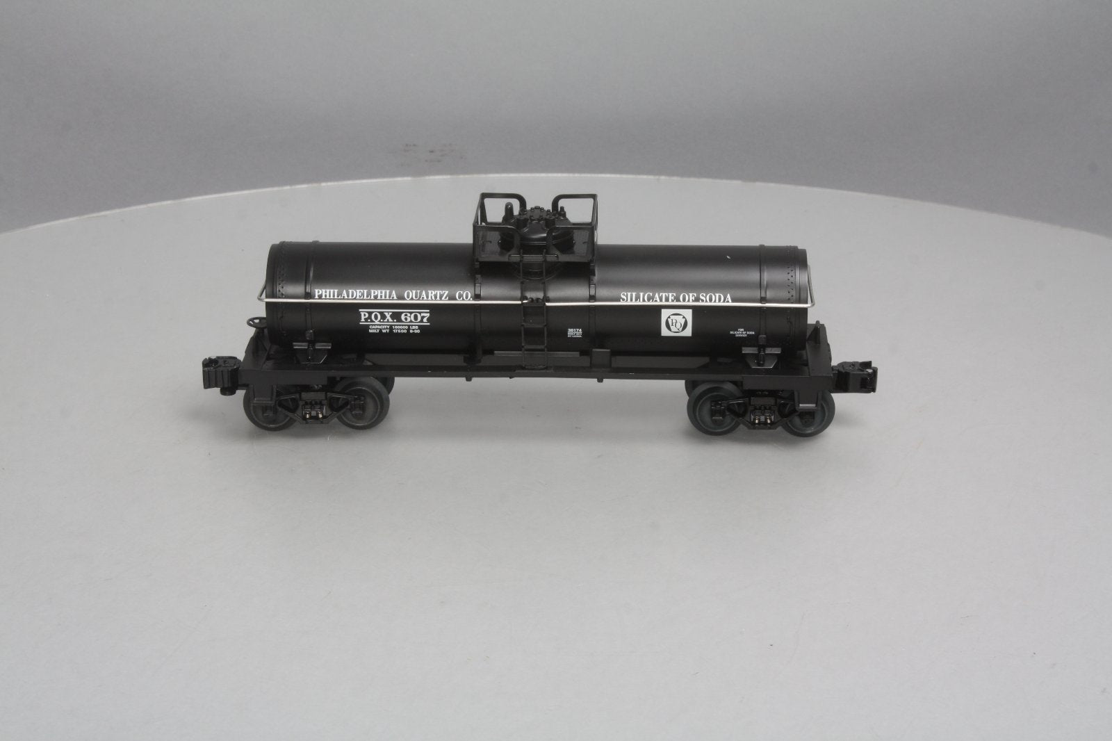 Lionel 6-36174 O Gauge Philadelphia Quartz Co. Tank Car #607 LN/Box