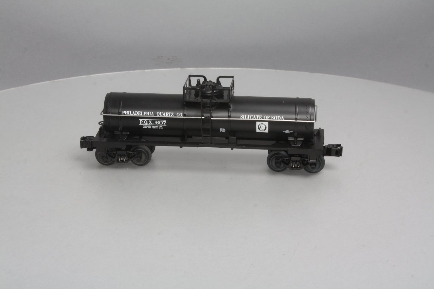 Lionel 6-36174 O Gauge Philadelphia Quartz Co. Tank Car #607 LN/Box