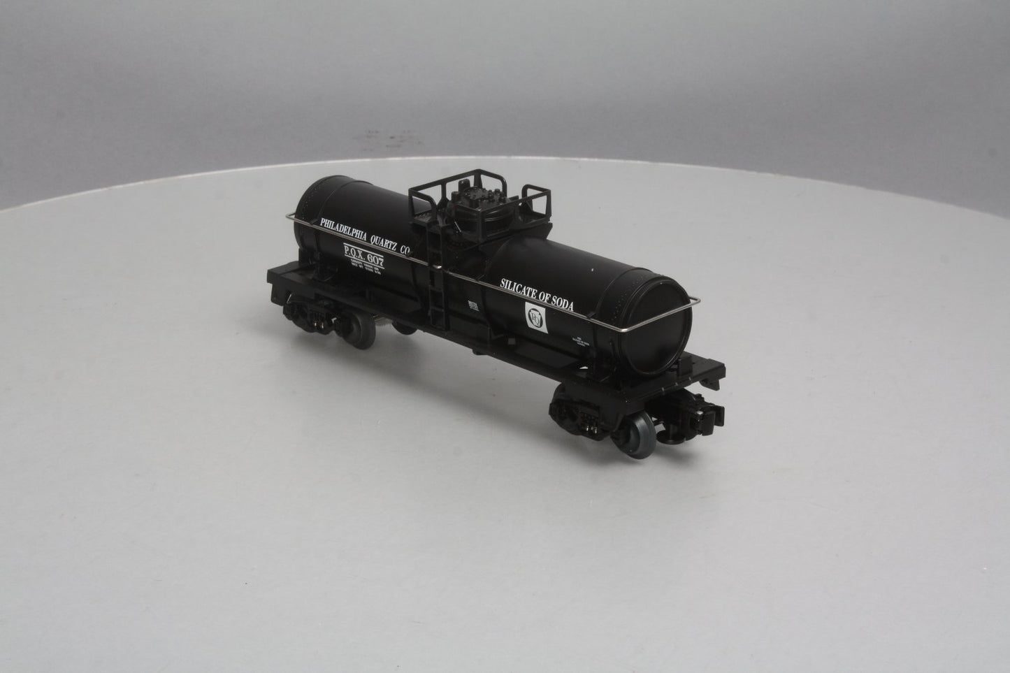 Lionel 6-36174 O Gauge Philadelphia Quartz Co. Tank Car #607 LN/Box