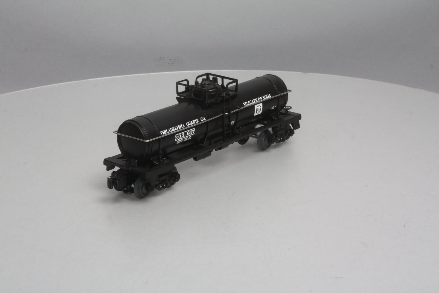 Lionel 6-36174 O Gauge Philadelphia Quartz Co. Tank Car #607 LN/Box