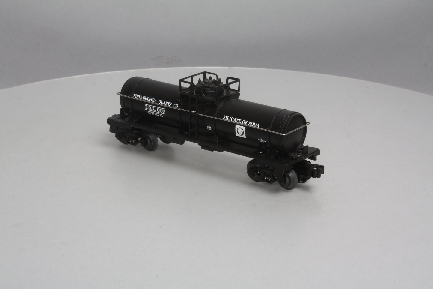 Lionel 6-36174 O Gauge Philadelphia Quartz Co. Tank Car #607 LN/Box