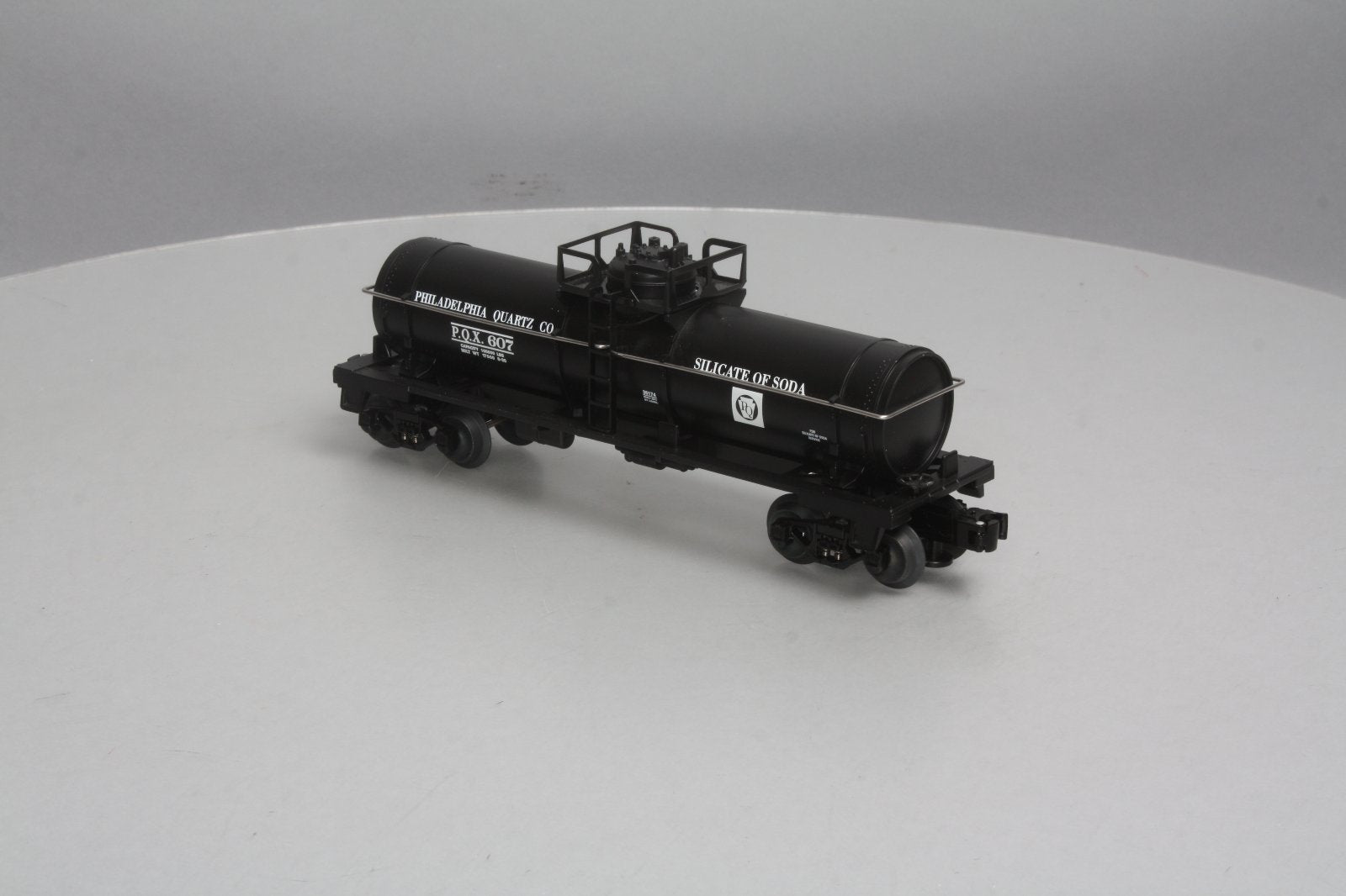 Lionel 6-36174 O Gauge Philadelphia Quartz Co. Tank Car #607 LN/Box