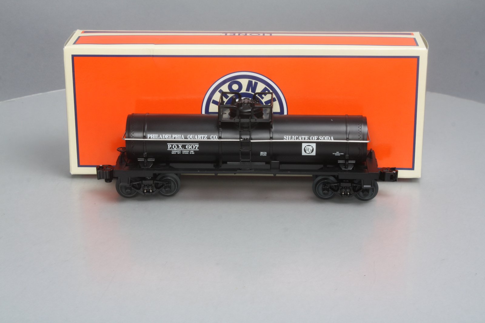 Lionel 6-36174 O Gauge Philadelphia Quartz Co. Tank Car #607 LN/Box