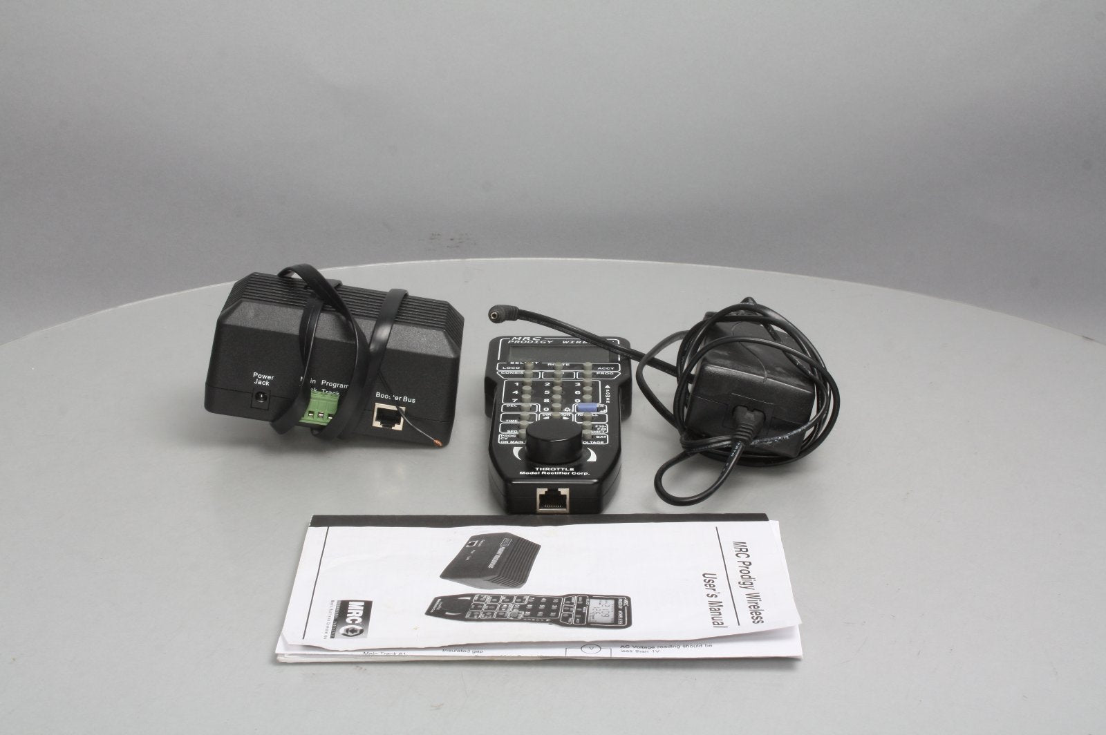 MRC 1416 Prodigy Advanced Squared Wireless DCC System Set 3.5 Amp System