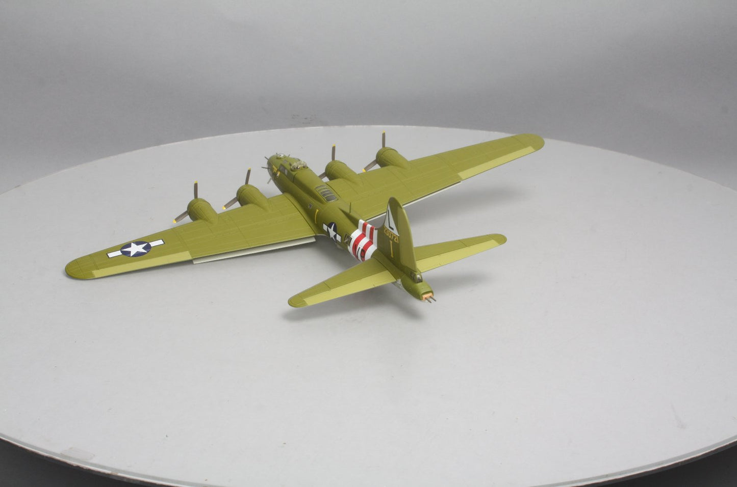 Corgi AA33302 1:72 Scale Boeing B-17F Die-Cast Replica