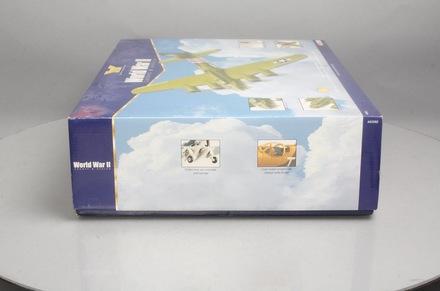 Corgi AA33302 1:72 Scale Boeing B-17F Die-Cast Replica