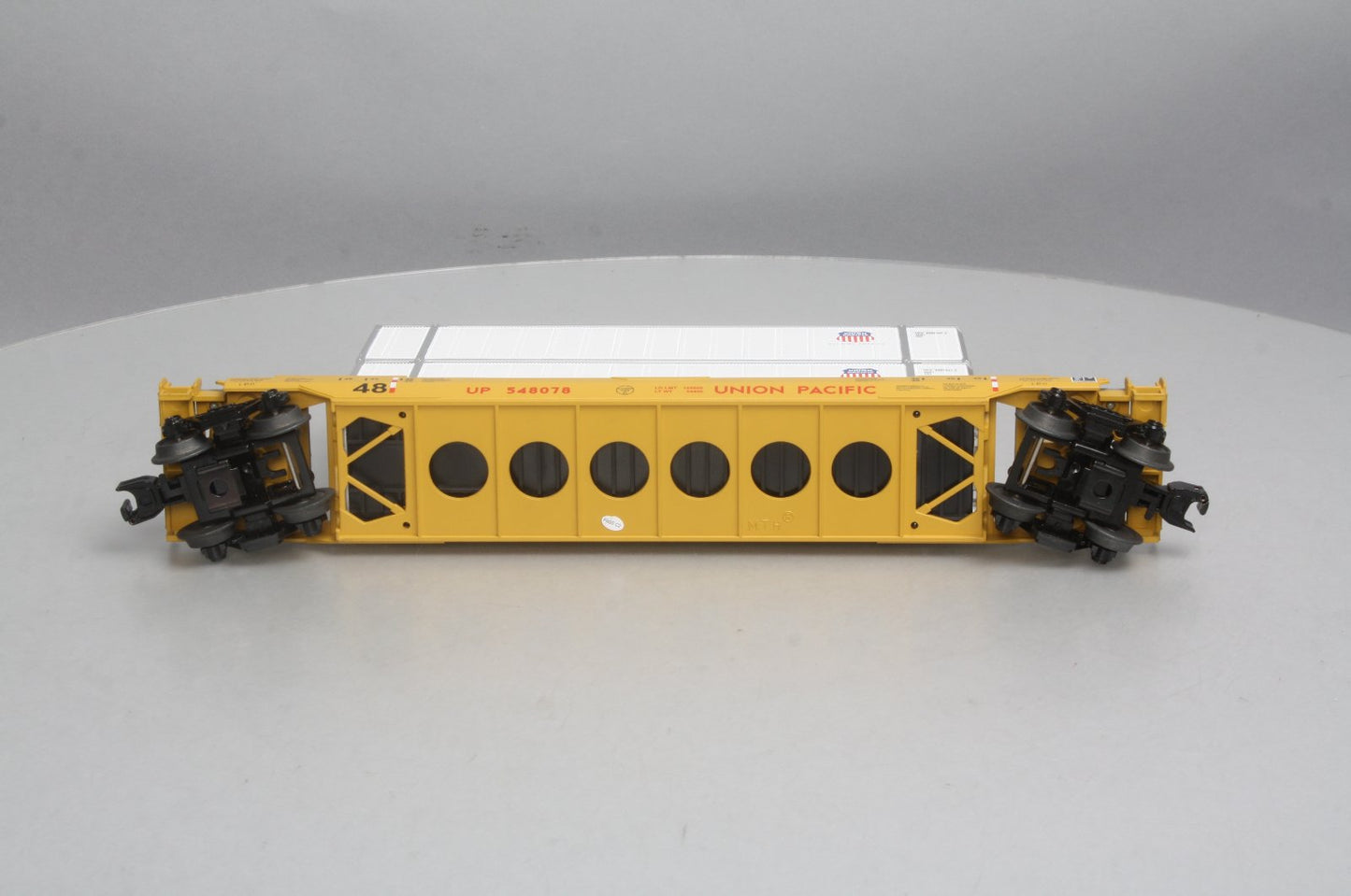 MTH 30-76468 O Gauge Union Pacific Husky Stack Car
