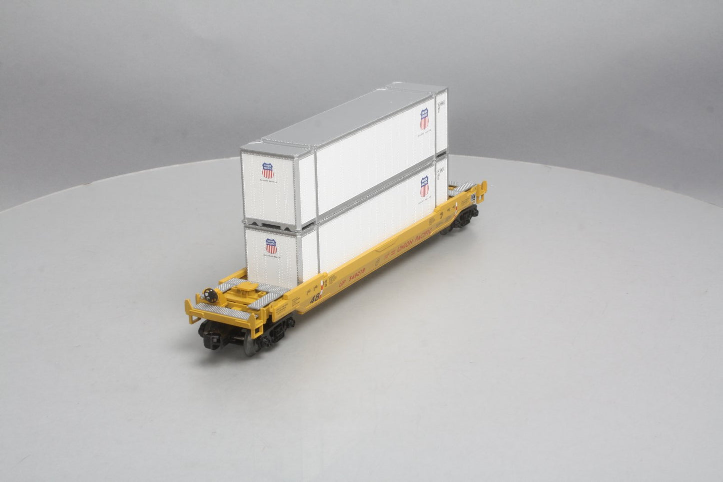 MTH 30-76468 O Gauge Union Pacific Husky Stack Car