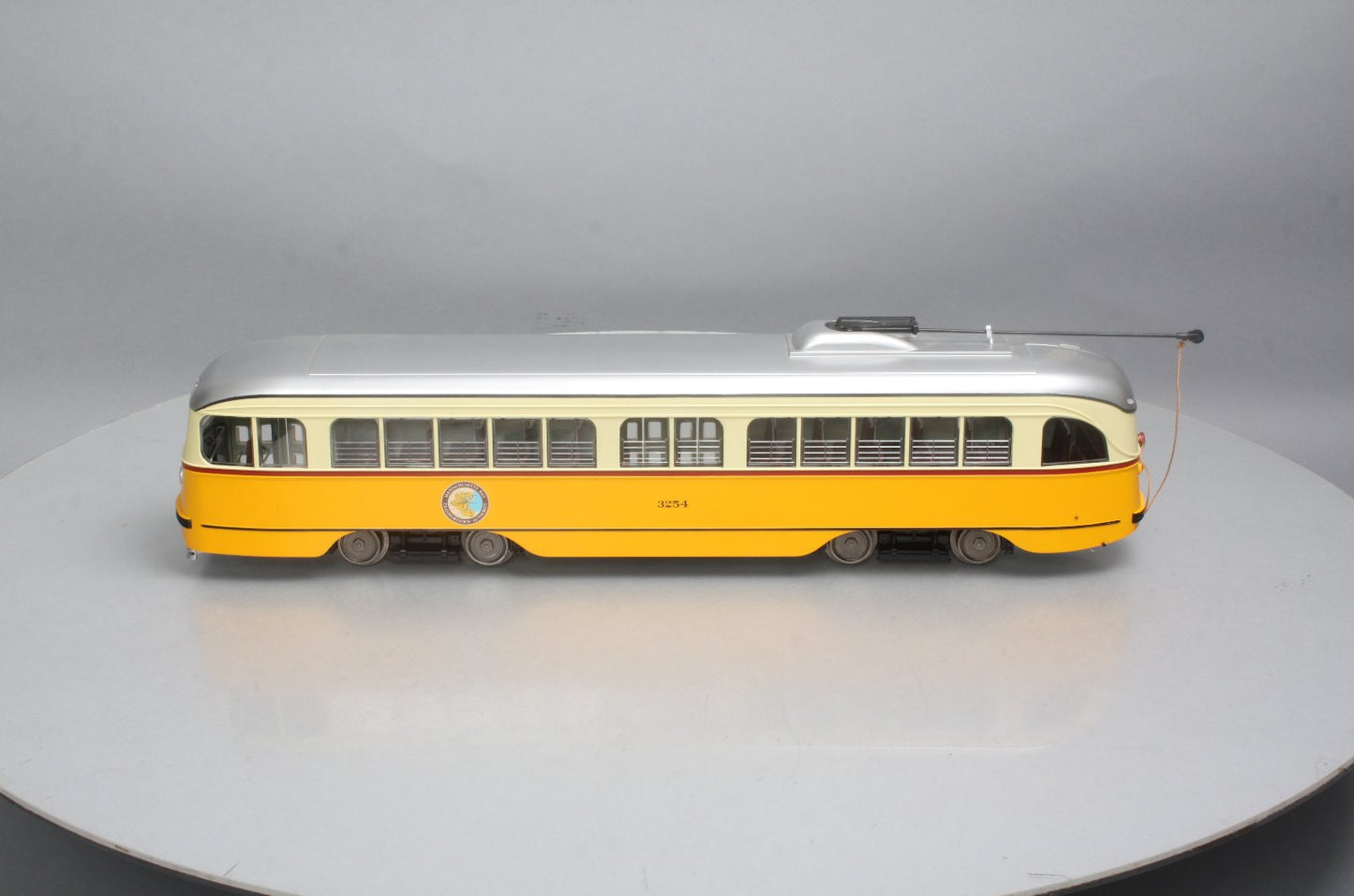 Aristo-Craft 23303 G MBTA Boston PCC Trolley