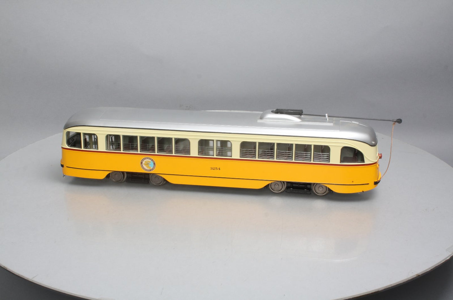 Aristo-Craft 23303 G MBTA Boston PCC Trolley