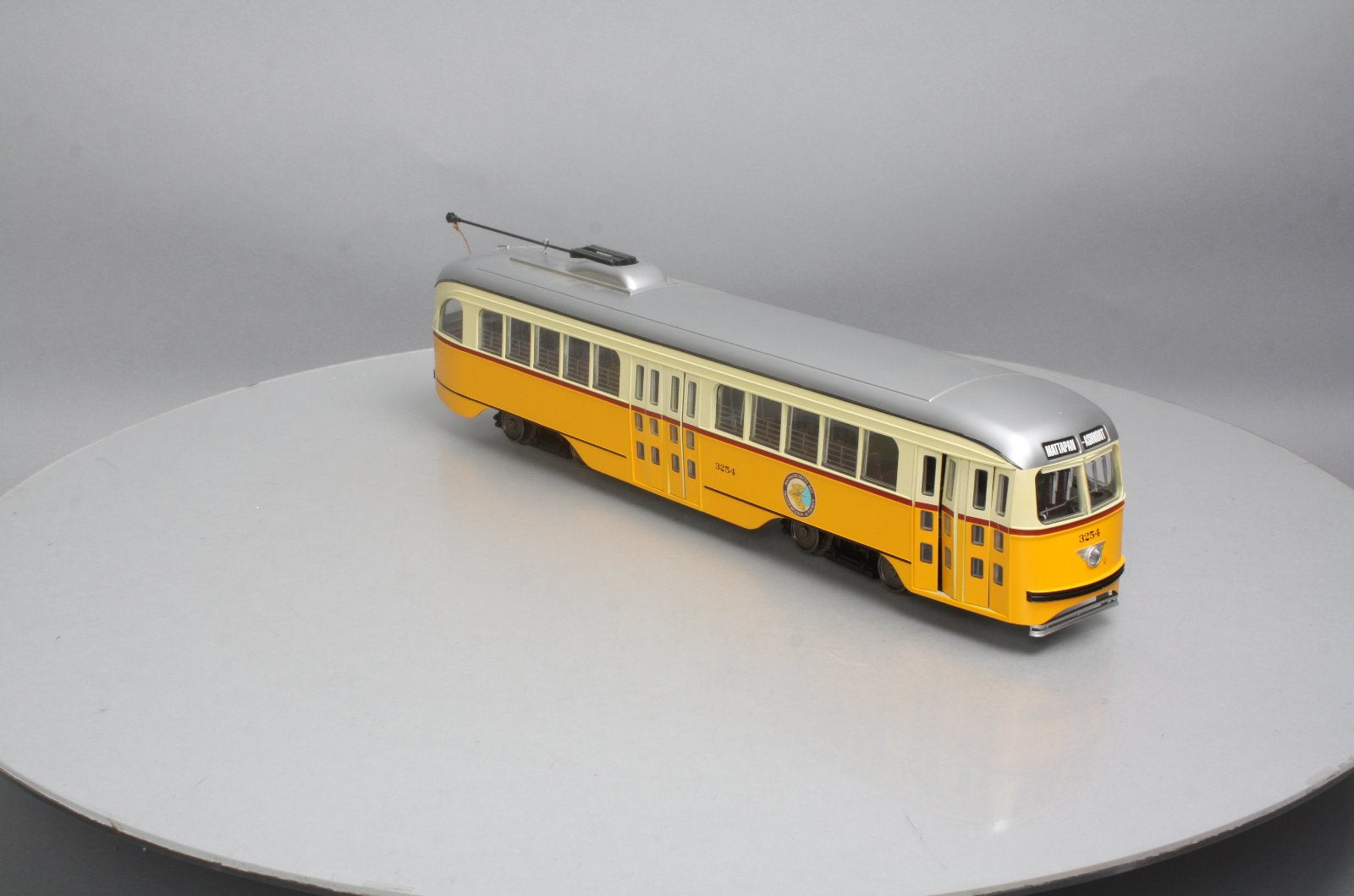 Aristo-Craft 23303 G MBTA Boston PCC Trolley