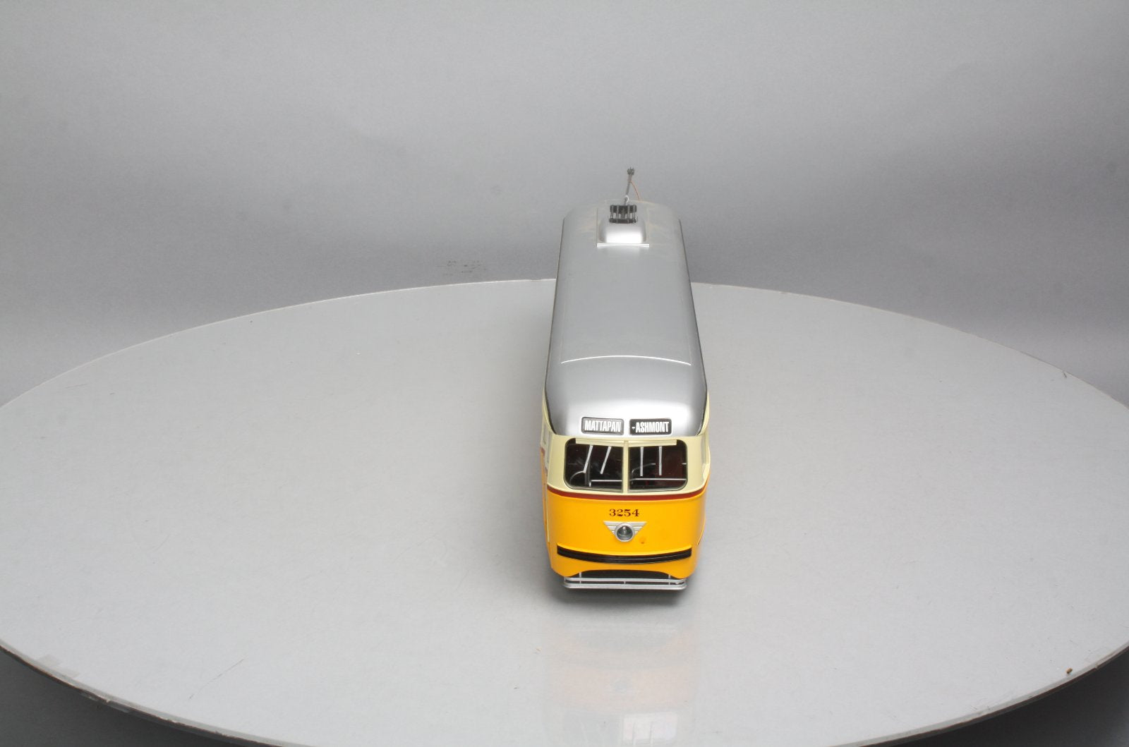 Aristo-Craft 23303 G MBTA Boston PCC Trolley