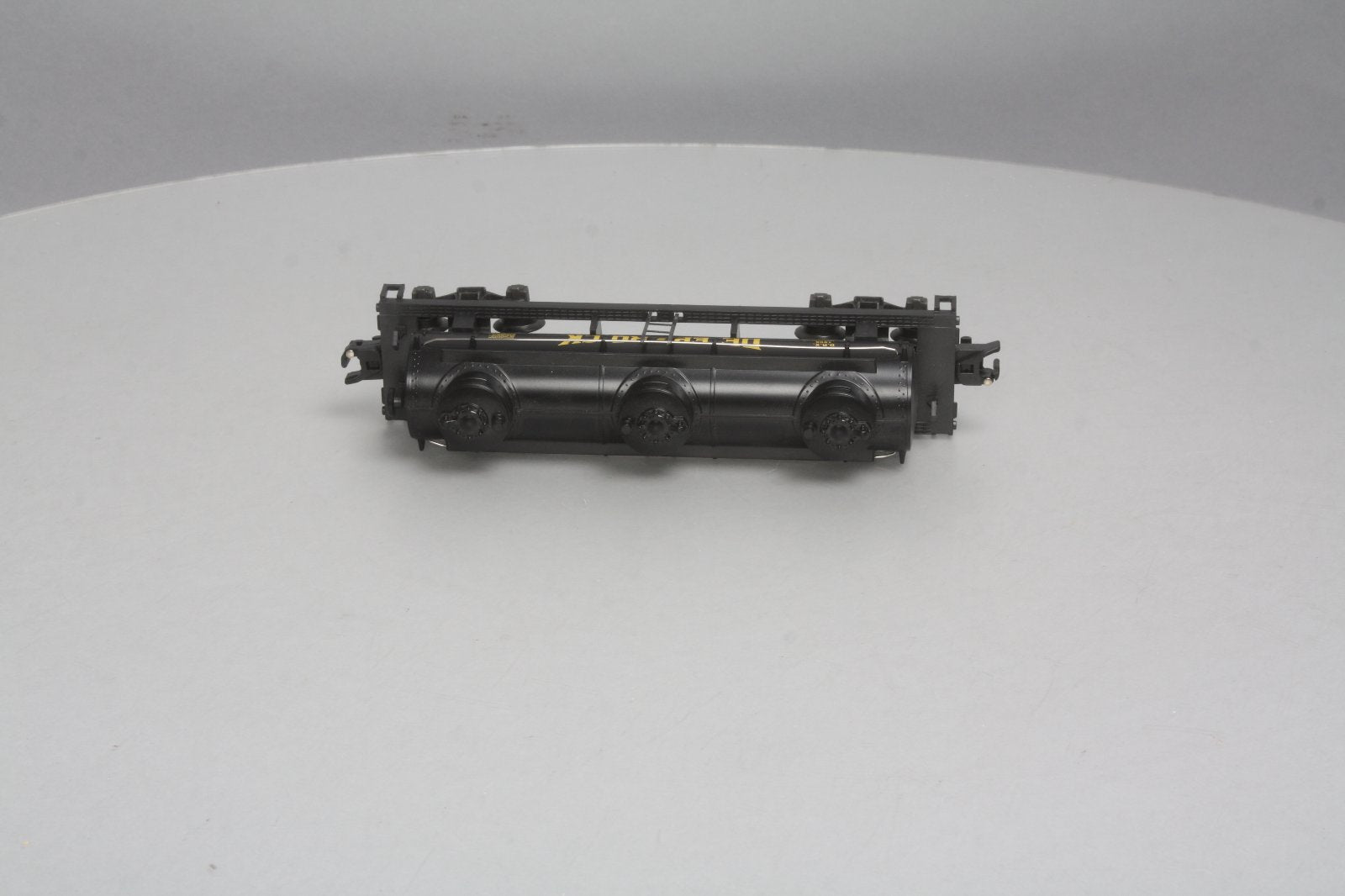 American Flyer 6-48220 S Deep Rock (NASG) 3-Dome Tank Car #1900 LN
