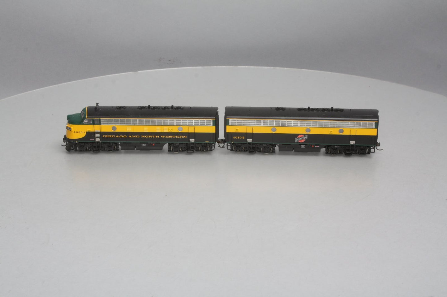 Athearn Genesis G1513 HO Scale C&NW F7A, F7B Diesel Engine Set w/DCC LN/Box