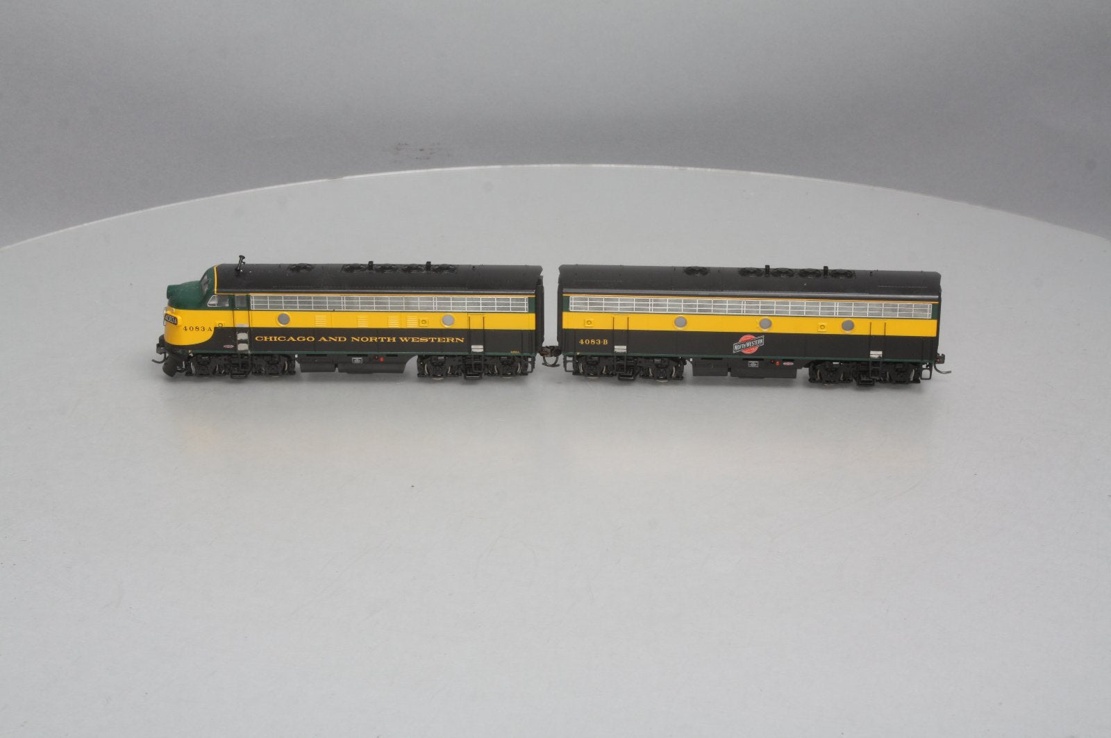 Athearn Genesis G1513 HO Scale C&NW F7A, F7B Diesel Engine Set w/DCC LN/Box