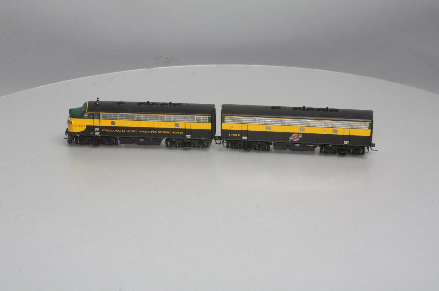 Athearn Genesis G1513 HO Scale C&NW F7A, F7B Diesel Engine Set w/DCC LN/Box