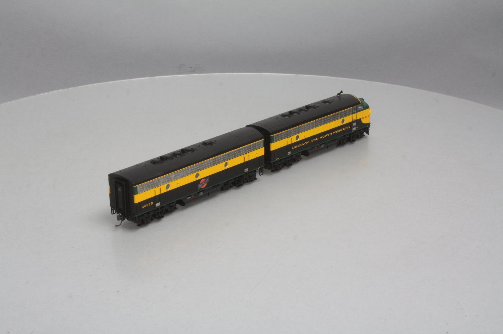 Athearn Genesis G1513 HO Scale C&NW F7A, F7B Diesel Engine Set w/DCC LN/Box