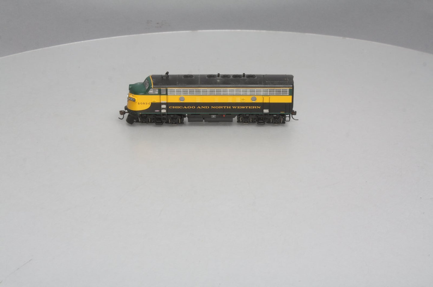 Athearn G1013 HO Scale Chicago & North Western F7A Diesel Locomotive #4083-C LN/Box