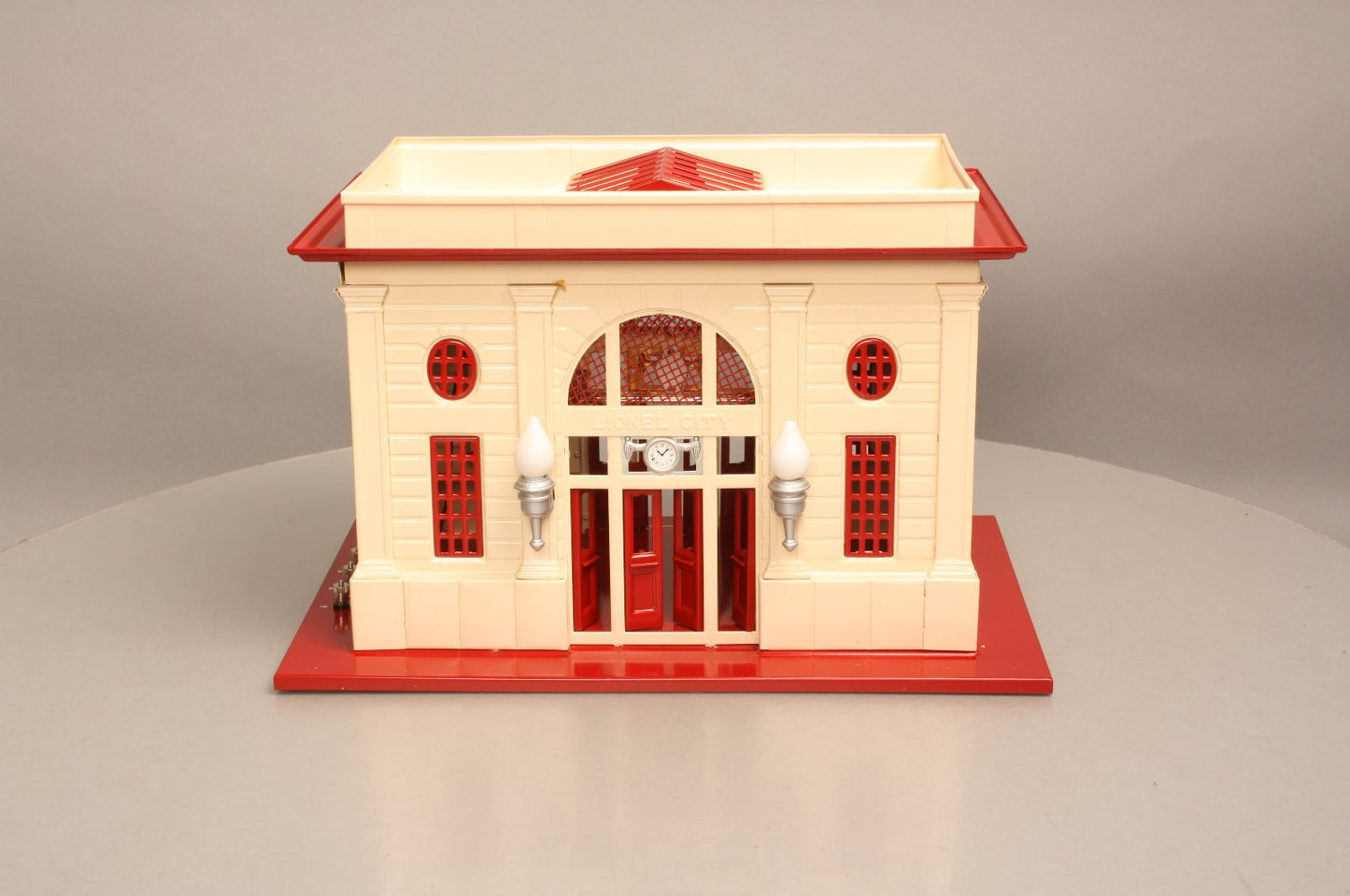 Lionel 6-34115 O Illuminated Station (Late Version)