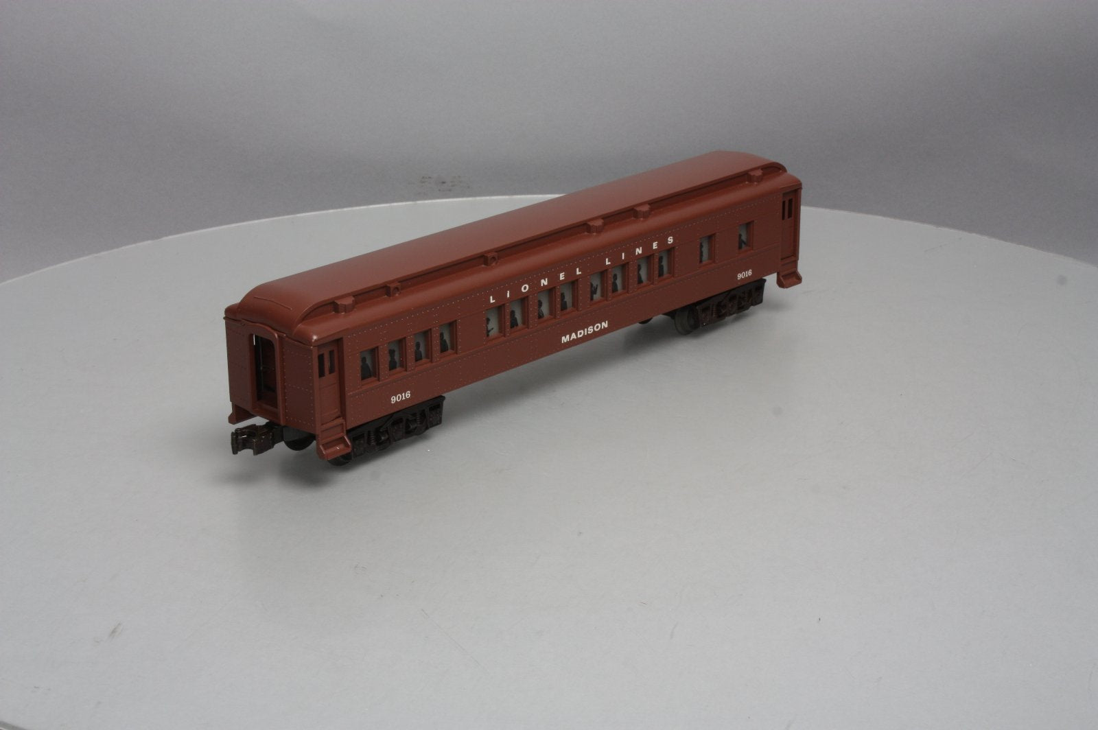 Lionel 6-19016 O Gauge Lionel Lines Madison Passenger Car #9016 LN/Box