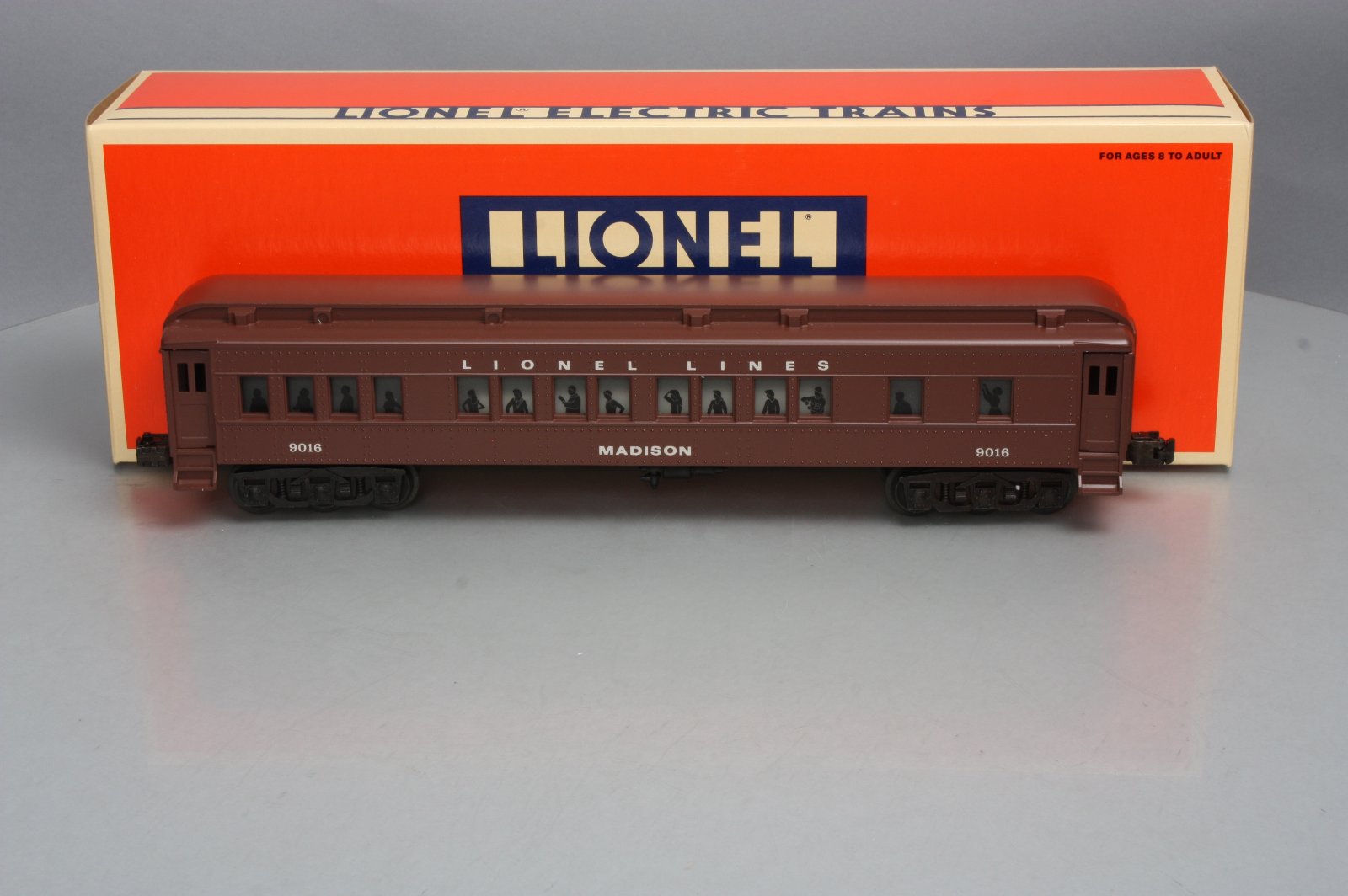 Lionel 6-19016 O Gauge Lionel Lines Madison Passenger Car #9016 LN/Box