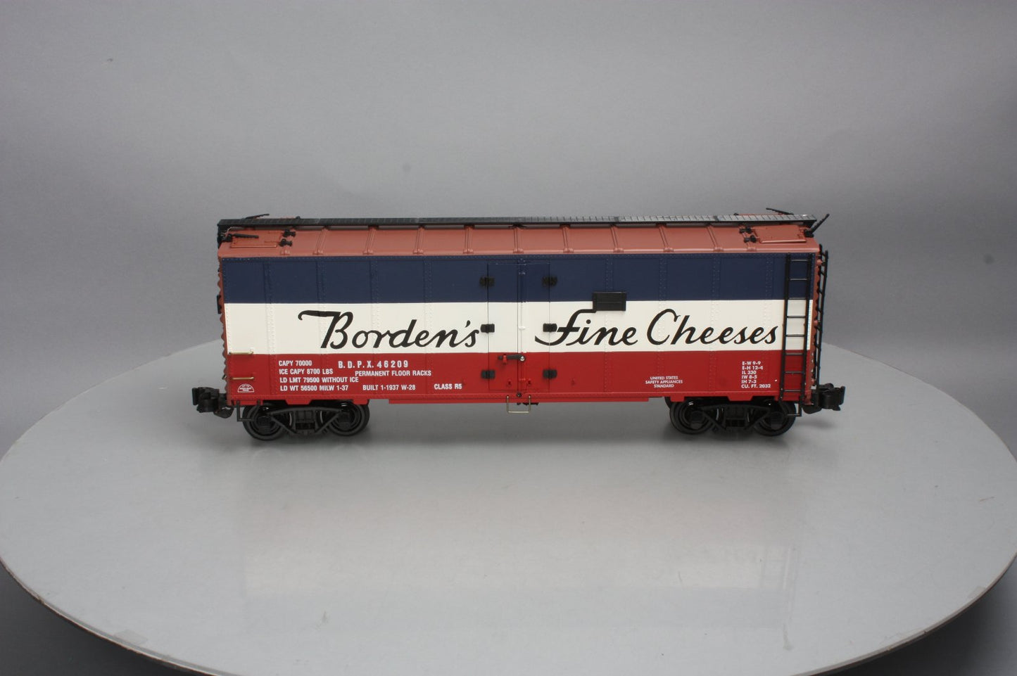 Aristo-Craft 46209 Borden's Fine Cheeses Reefer Car Blue Strip EX/Box