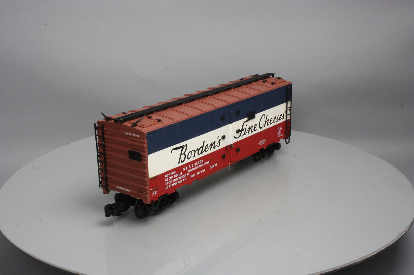 Aristo-Craft 46209 Borden's Fine Cheeses Reefer Car Blue Strip EX/Box