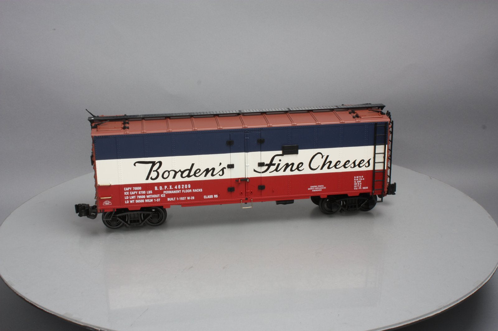 Aristo-Craft 46209 Borden's Fine Cheeses Reefer Car Blue Strip EX/Box