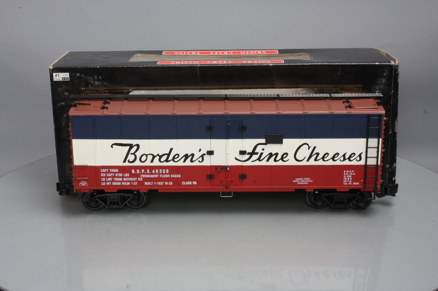 Aristo-Craft 46209 Borden's Fine Cheeses Reefer Car Blue Strip EX/Box