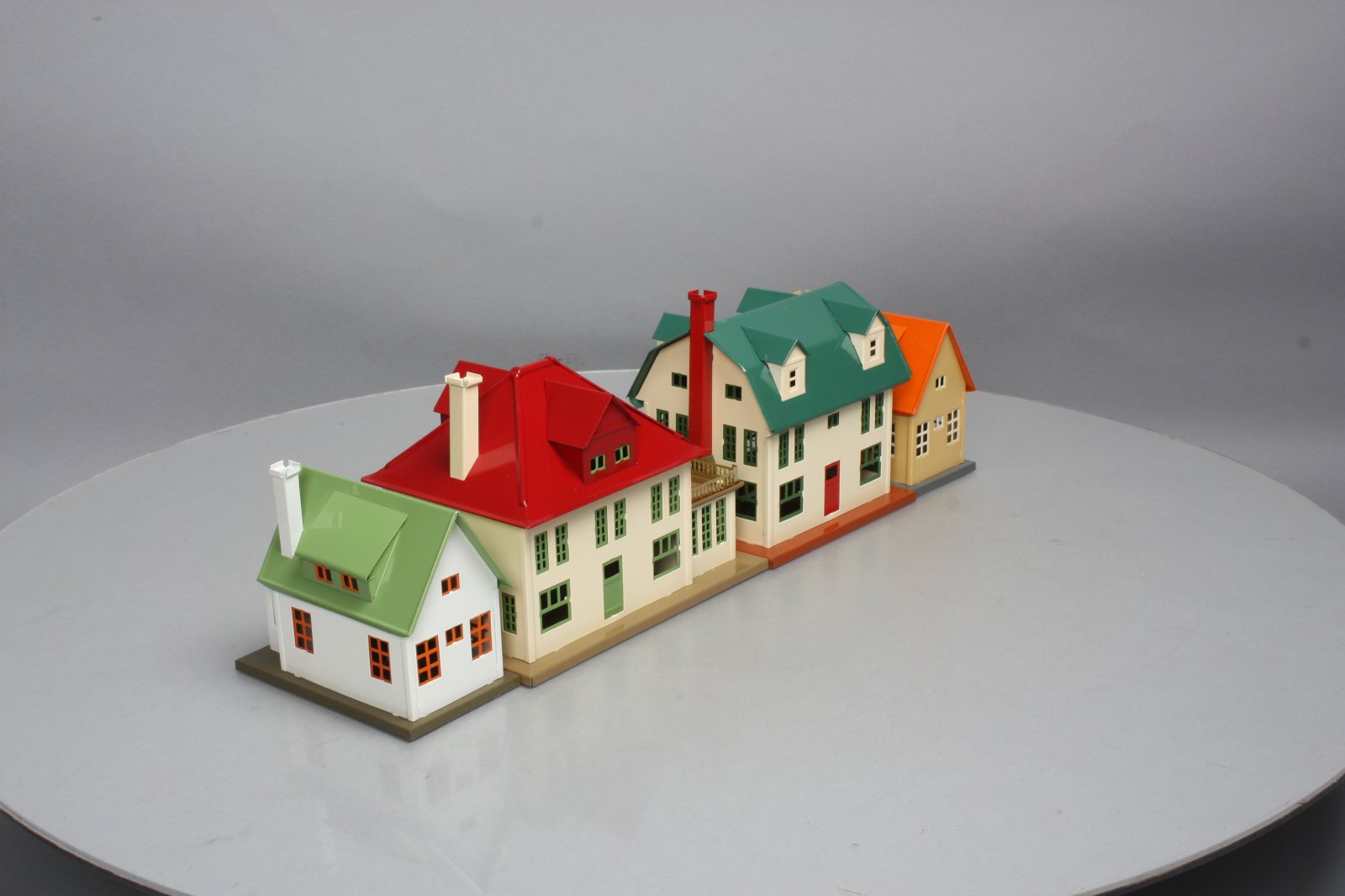 MTH 10-4025 O Gauge 192 Villa Set (Set of 4) LN/Box