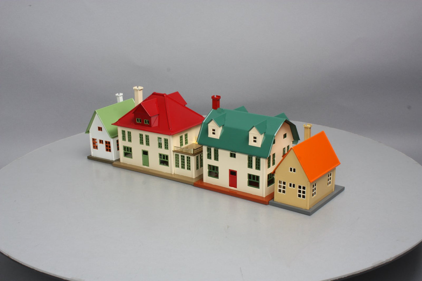 MTH 10-4025 O Gauge 192 Villa Set (Set of 4) LN/Box