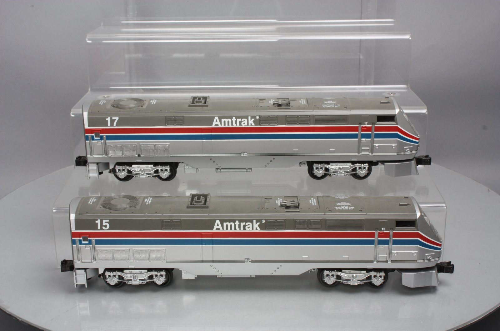 Williams GEN-100 O Gauge Amtrak Genesis Powered/Dummy AA Locomotive Set: 15 &17 MT/Box