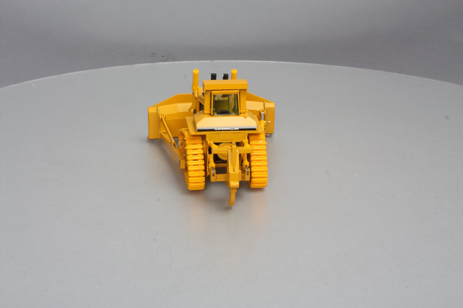 Conrad 2852 1:50 Scale Caterpillar D11N Track-Type Tractor