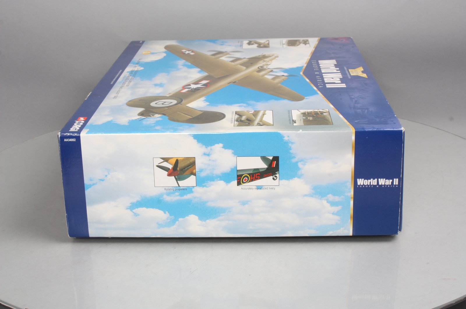 Corgi AA34002 1:72 B-24 Liberator-Ball of Fire Model Plane Kit