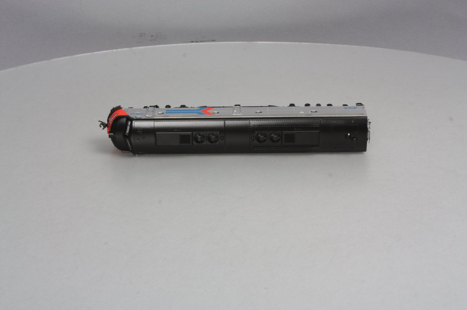 Walthers 920-41367 Amtrak EMD E8A Diesel Locomotive #254 - Phase I w/DCC & Sound LN/Box