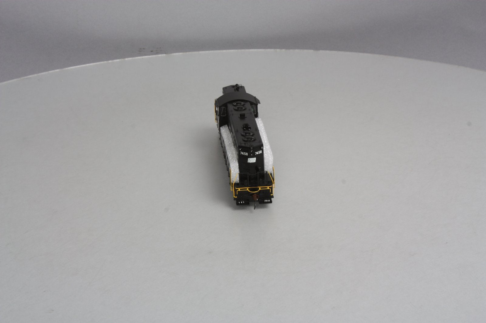Athearn G62477 HO Penn Central EMD GP9 Diesel Locomotive #7458 w/ Sound LN/Box