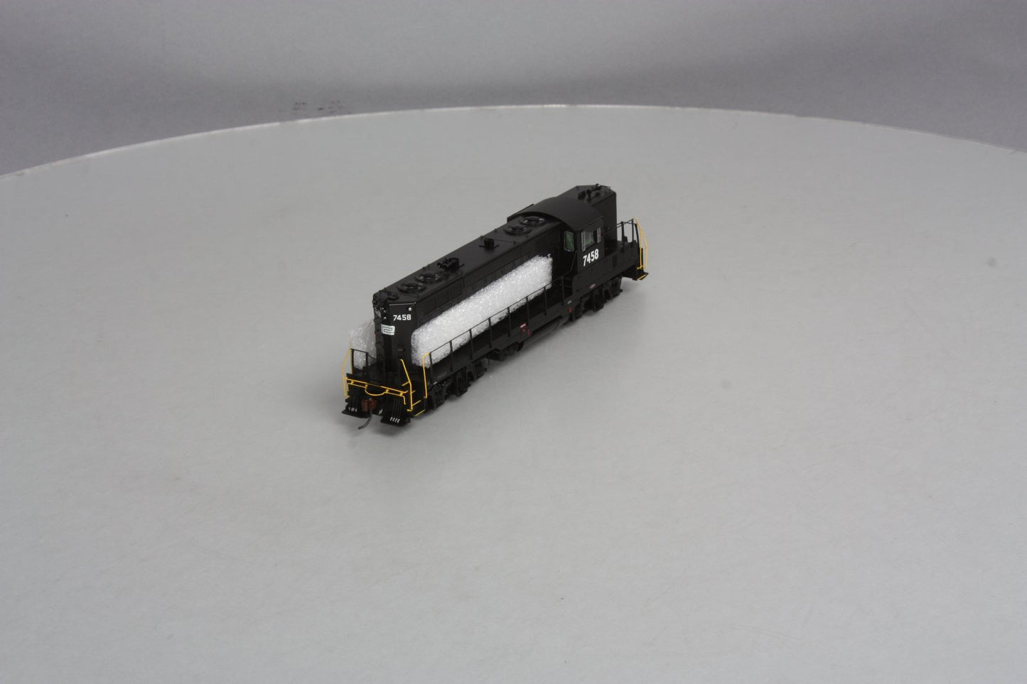 Athearn G62477 HO Penn Central EMD GP9 Diesel Locomotive #7458 w/ Sound LN/Box