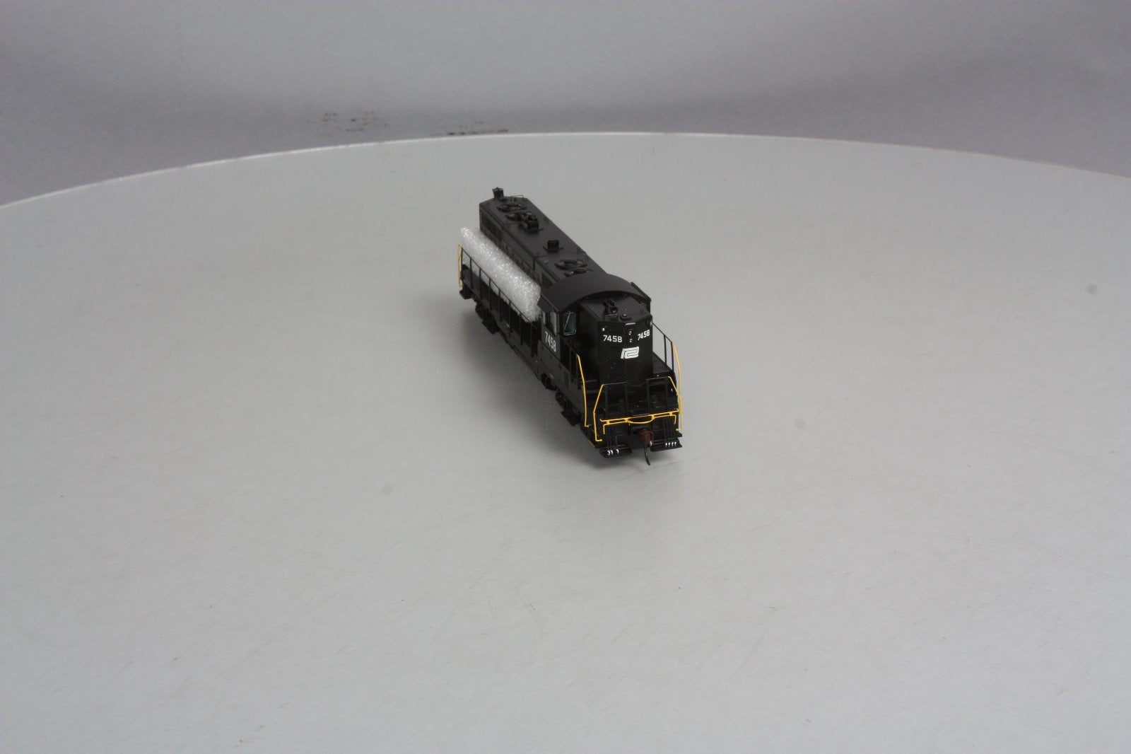Athearn G62477 HO Penn Central EMD GP9 Diesel Locomotive #7458 w/ Sound LN/Box