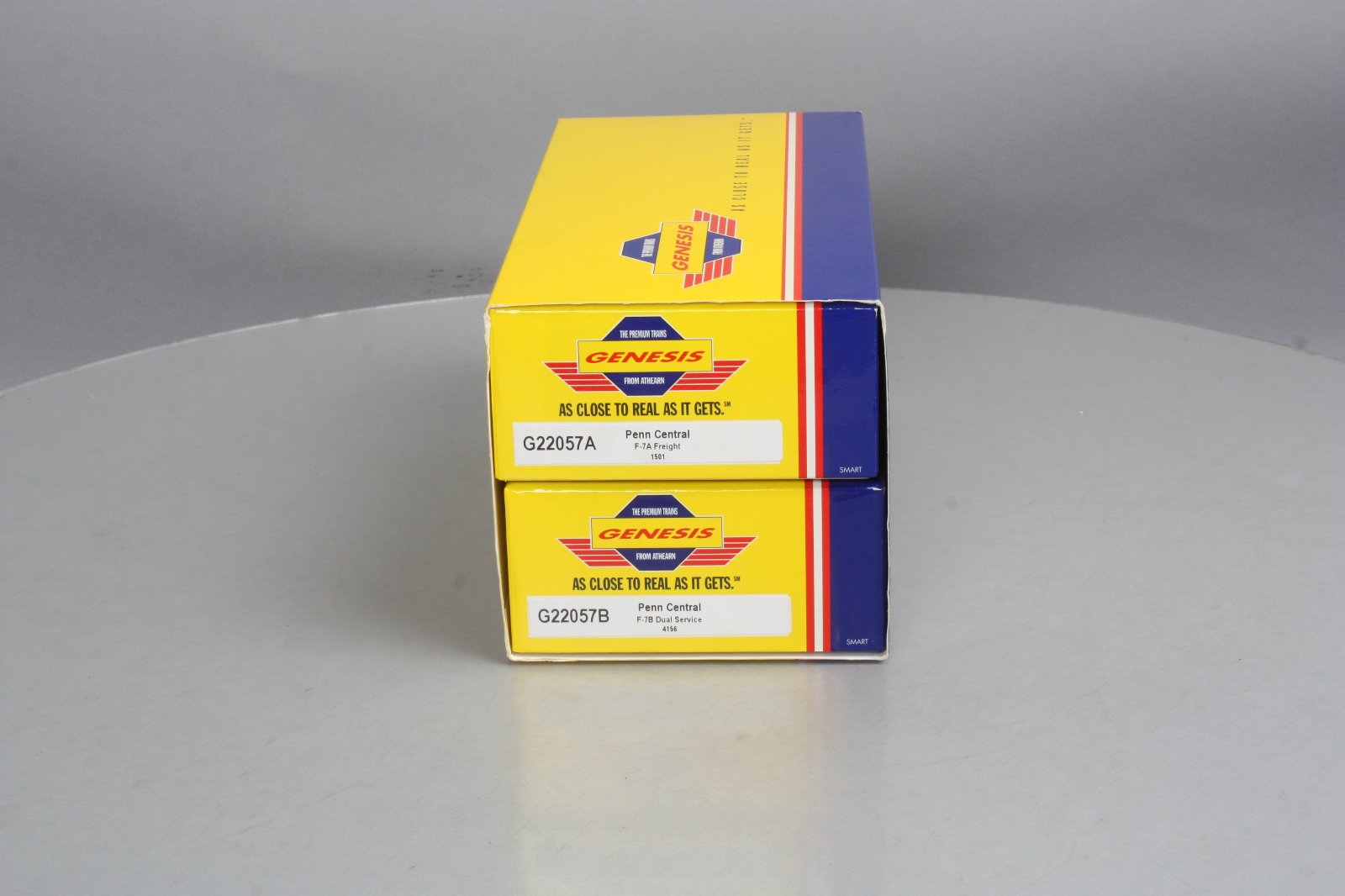 Athearn G22057 HO Penn Central De-Skirted F7A/F7B Diesel Locomotive #1501, #4156 LN/Box