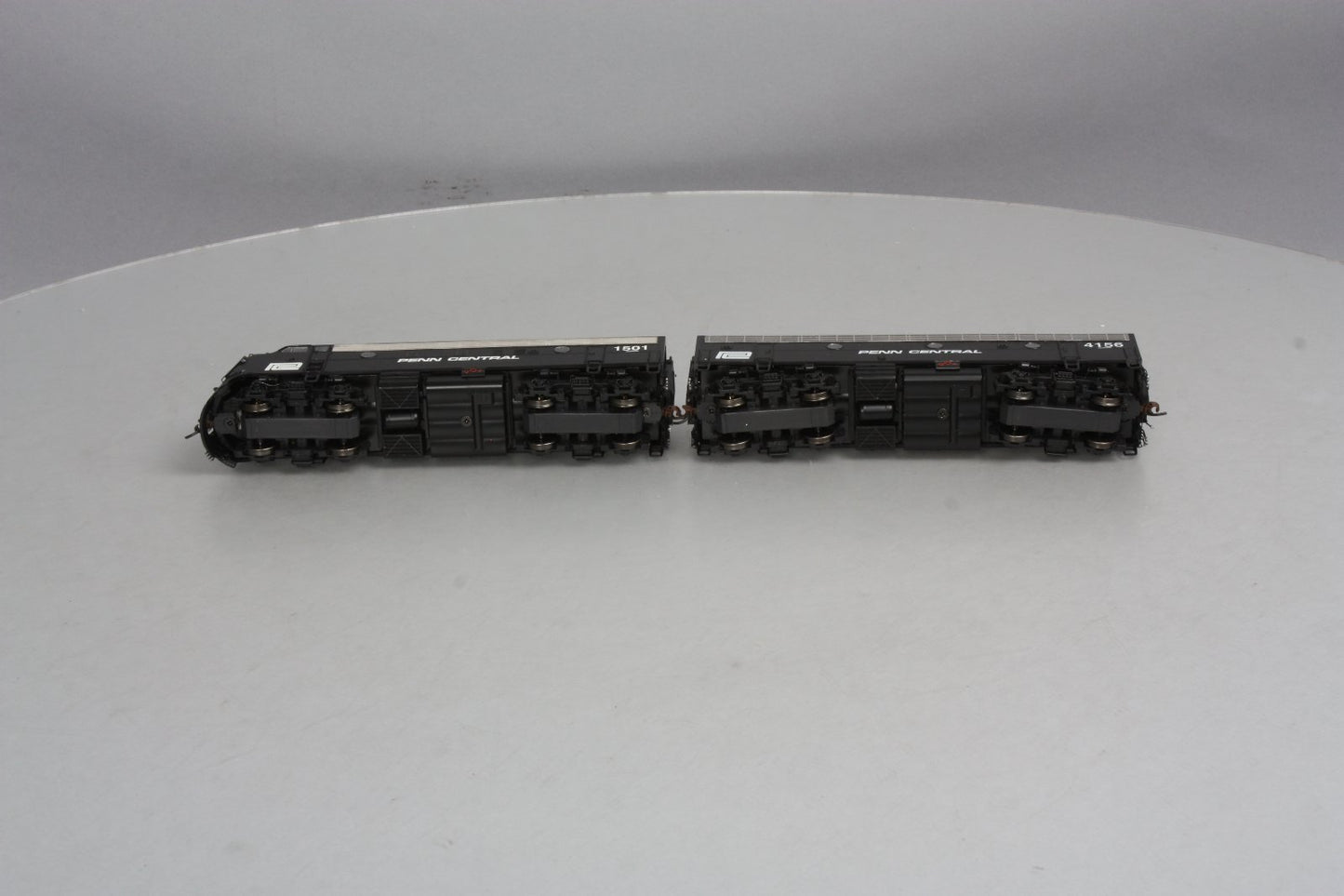 Athearn G22057 HO Penn Central De-Skirted F7A/F7B Diesel Locomotive #1501, #4156 LN/Box