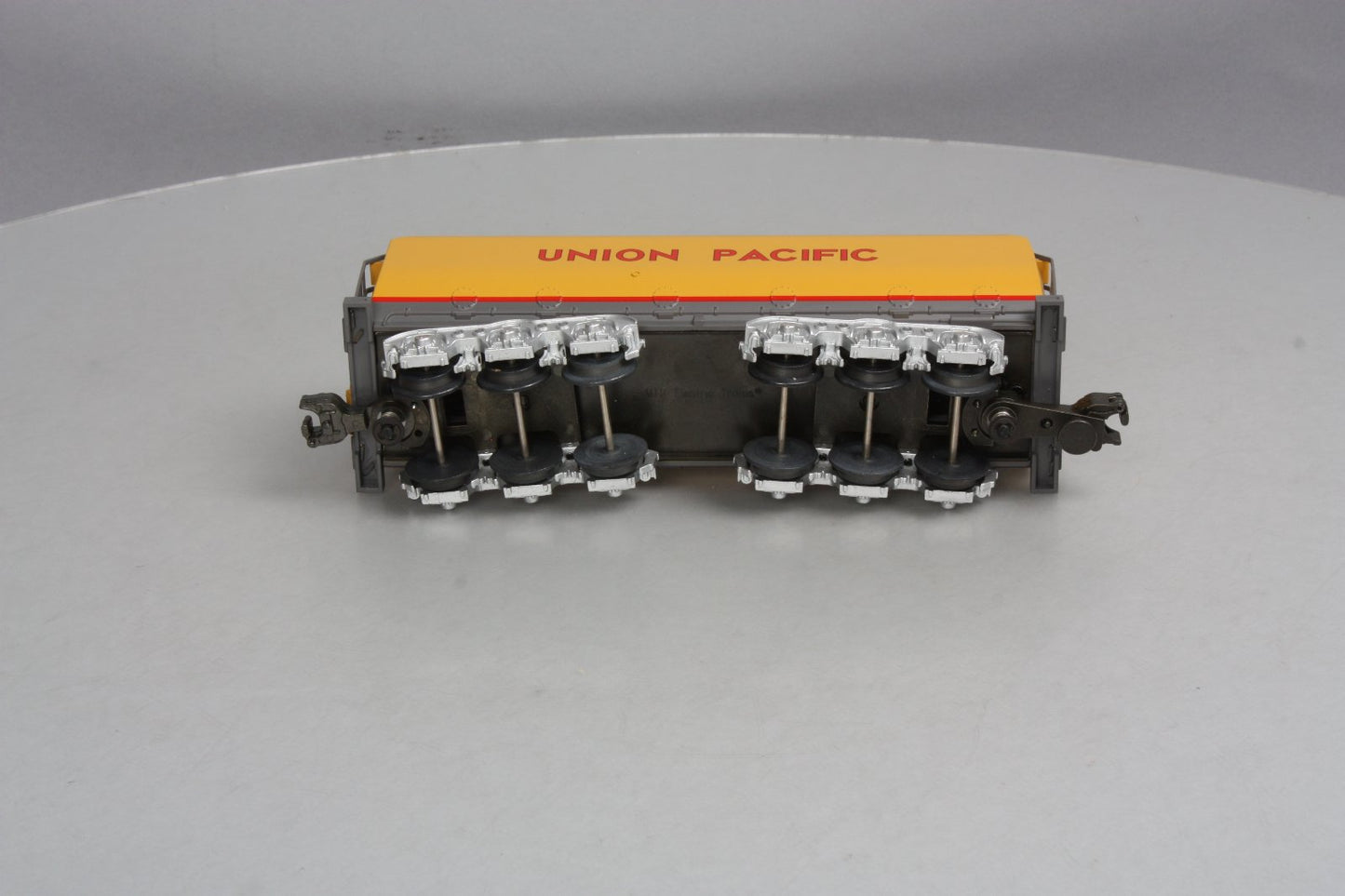 MTH 30-1130 O Gauge Union Pacific Die Cast Auxiliary Tender NIB