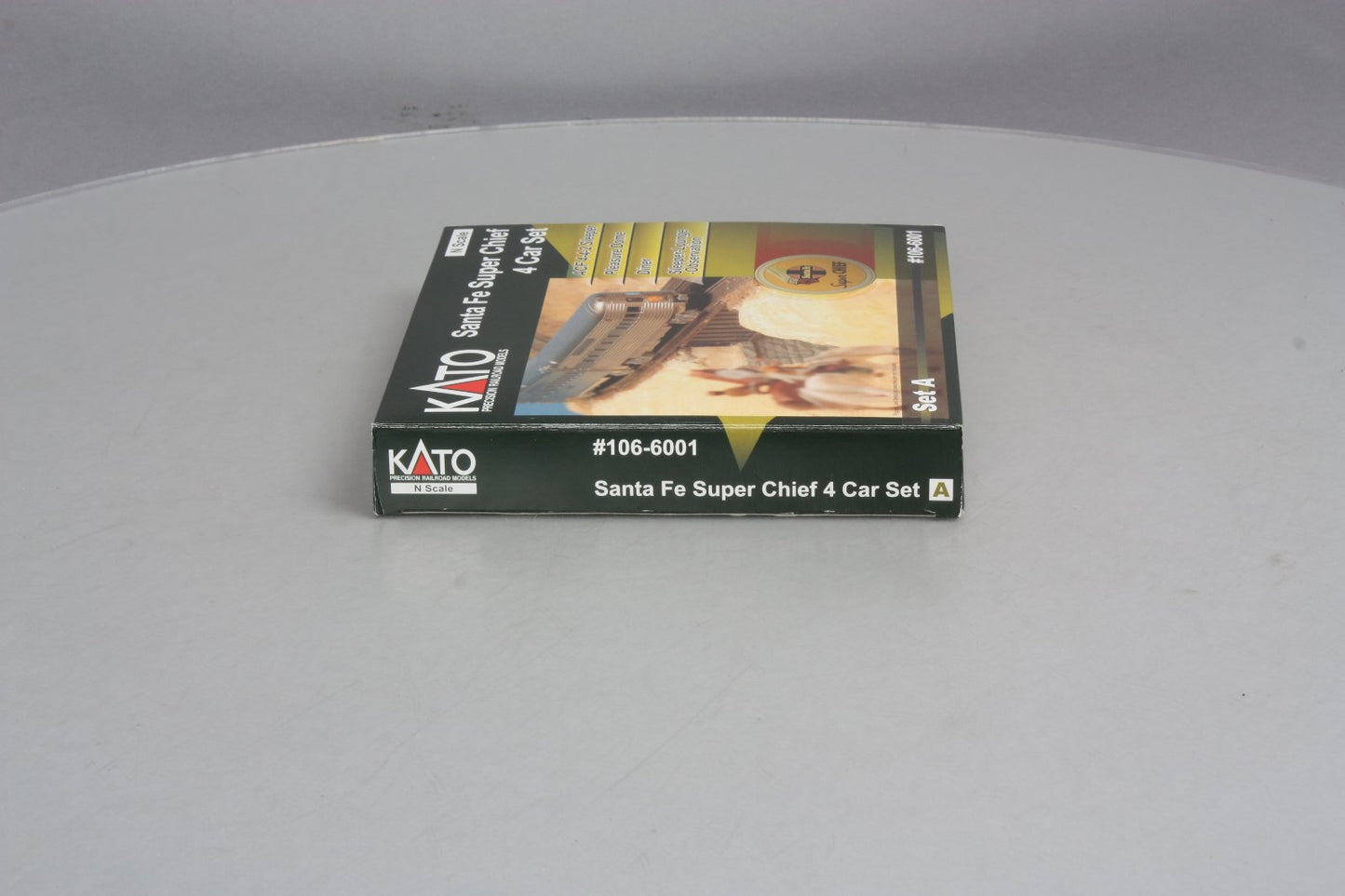 Kato 106-6001 N Scale Santa Fe Super Chief 4-Car Passenger Set (Set A) LN/Box