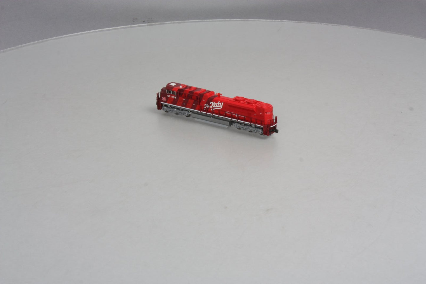 Kato 176-8409 N Scale Union Pacific MKT SD70ACe Powered Diesel Locomotive #1988