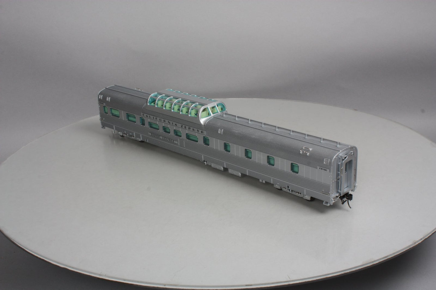 Atlas 3009006-1 Cali Zephyr CB&Q "Silver Lounge" Dorm-Buffet Dome Car (2-Rail) EX/Box