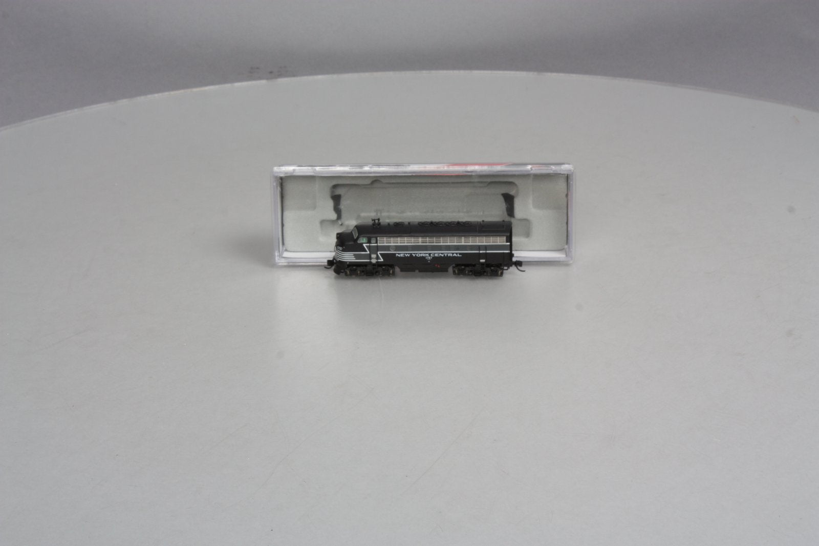 InterMountain 69201-01 N Scale New York Central EMD F7A Diesel #1787 LN/Box