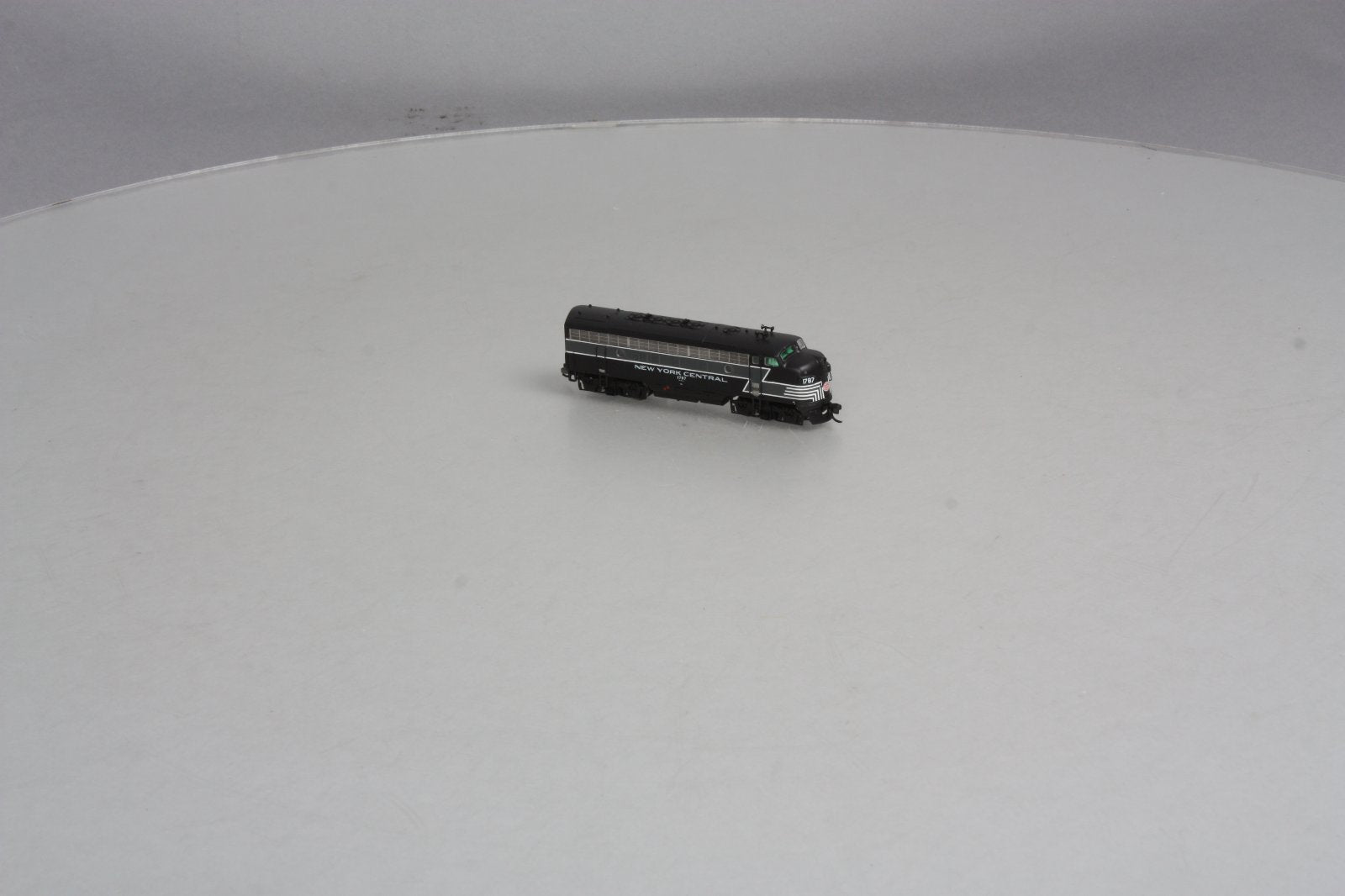 InterMountain 69201-01 N Scale New York Central EMD F7A Diesel #1787 LN/Box