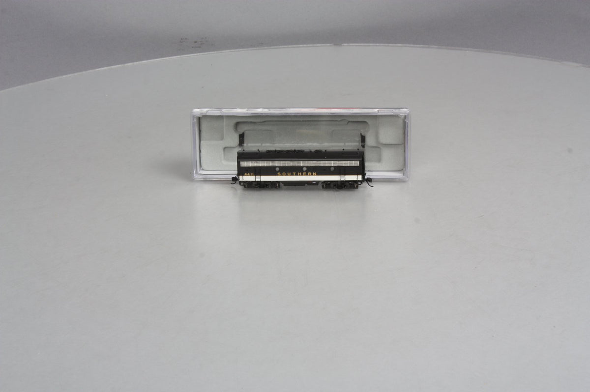 InterMountain 69778-02 N Scale Southern EMD F7B Pwd Diesel Locomotive #4411 LN/Box